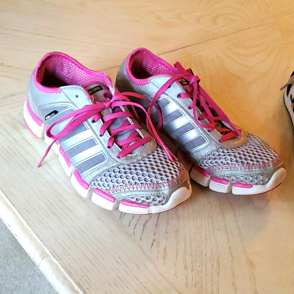 Adidas climacool tennis shoes